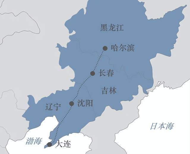从黑龙江和吉林到大连港口的距离，粗略计算大约超过1000公里